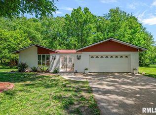 61 Sarah Ave, Springfield, IL 62703