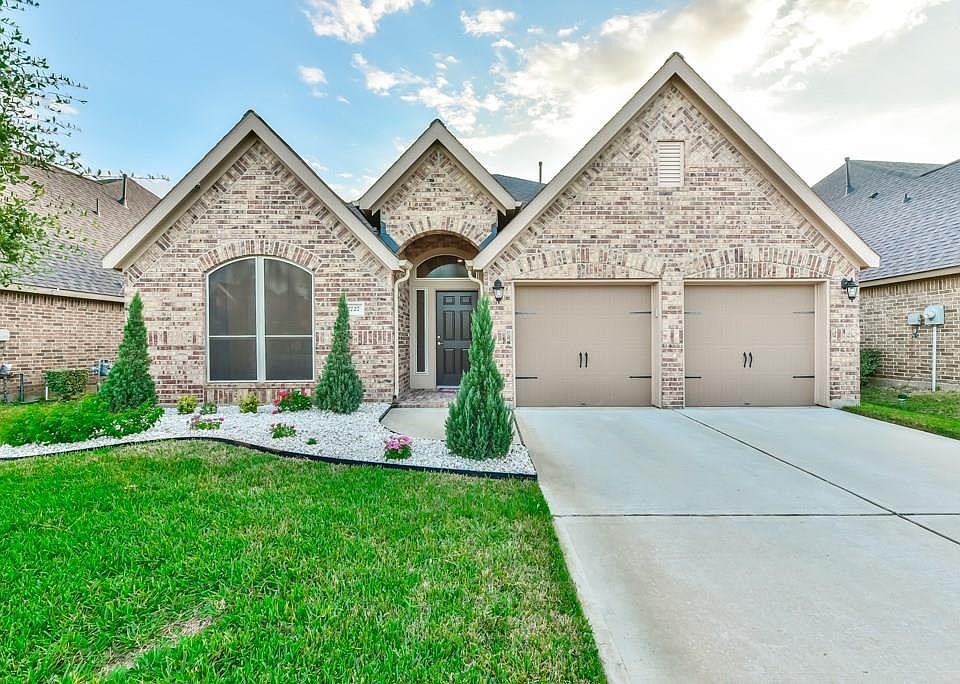 1st image of 2727 Driftwood Bend Dr