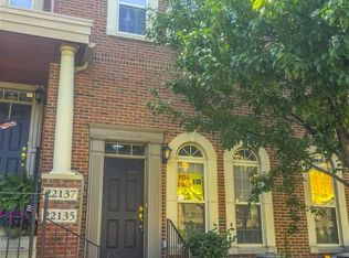 22135 W Village Dr, Dearborn, MI 48124