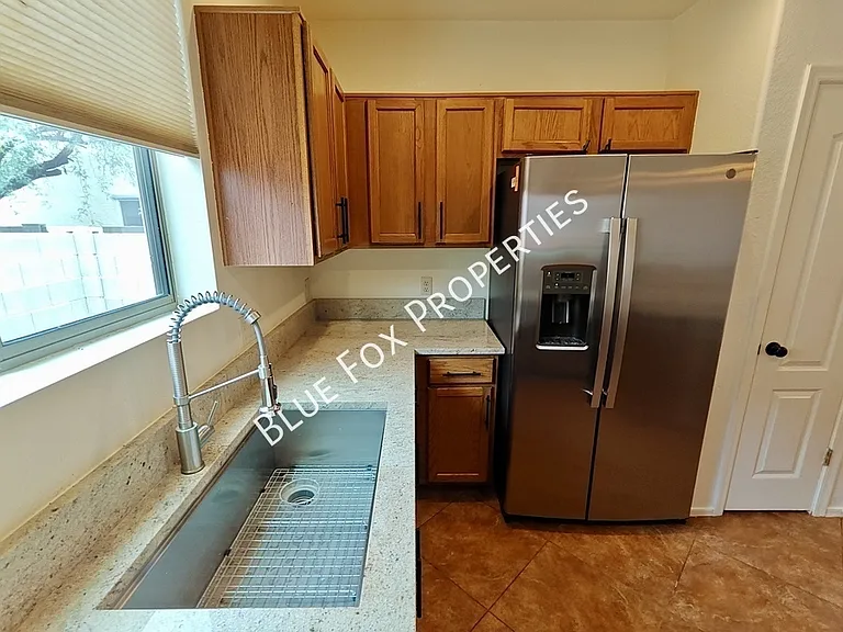 1292 S Paseo Luna Blanca — Photo 11