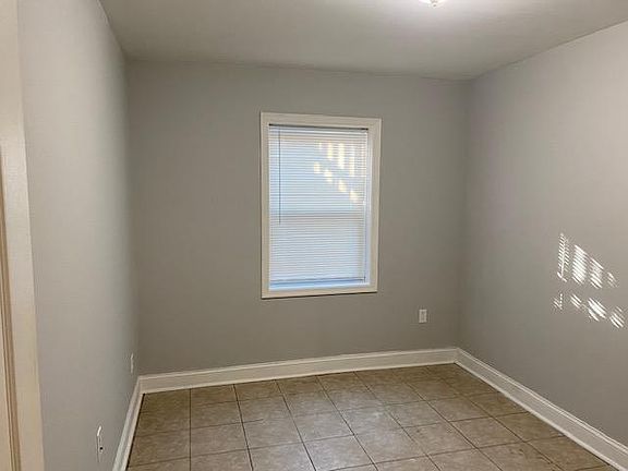 Back Bedroom2