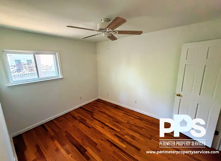 615 Boulevard SE #11 — Photo 7