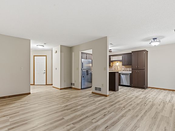 5th image of 3230 Edgerton St