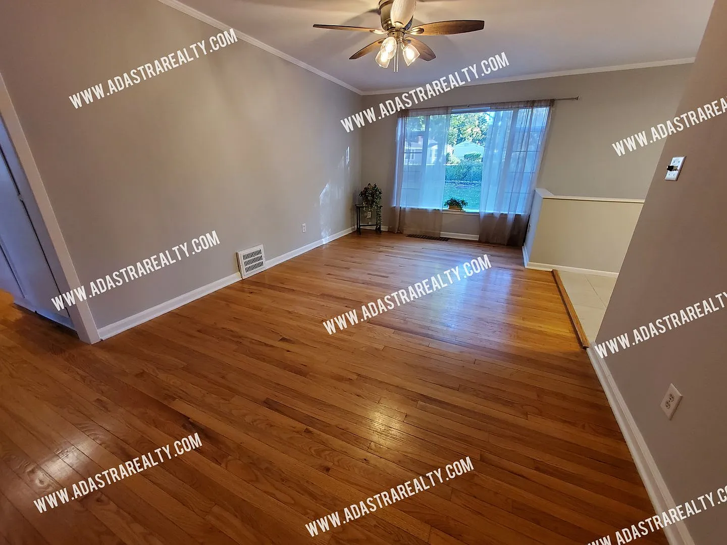 4 Bedroom 2 Bath Ranch in Prairie Village-Coming SOON!! — Photo 4