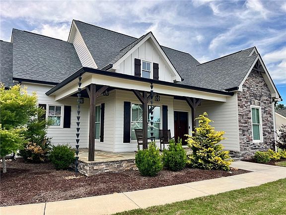 2nd image of 254 Sweetgrass Dr