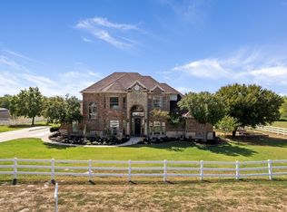 901 Creek Hollow Ln, Fort Worth, TX 76131