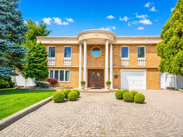 3153 Lee Place, Bellmore, NY 11710