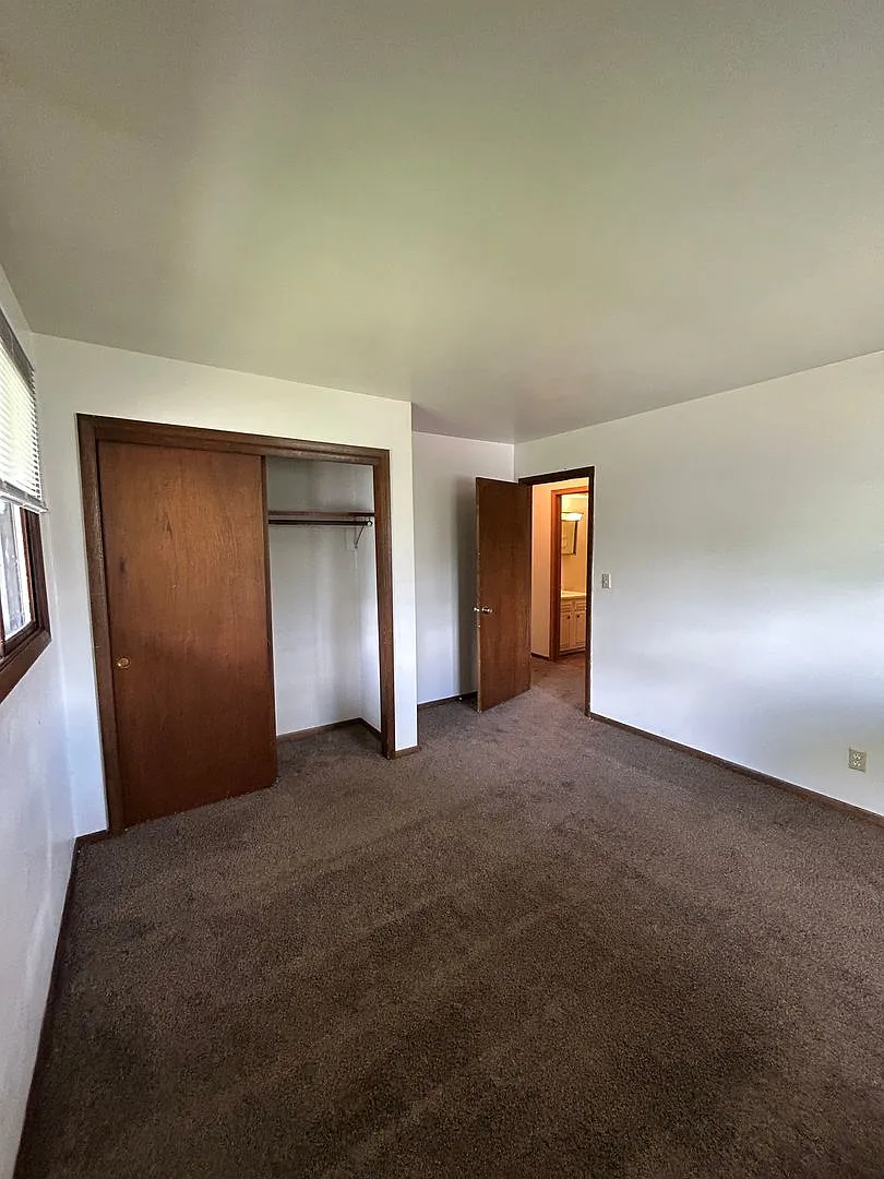 Two Bedroom Units located at 153225 Shoreland Ln in Wausau — Photo 4