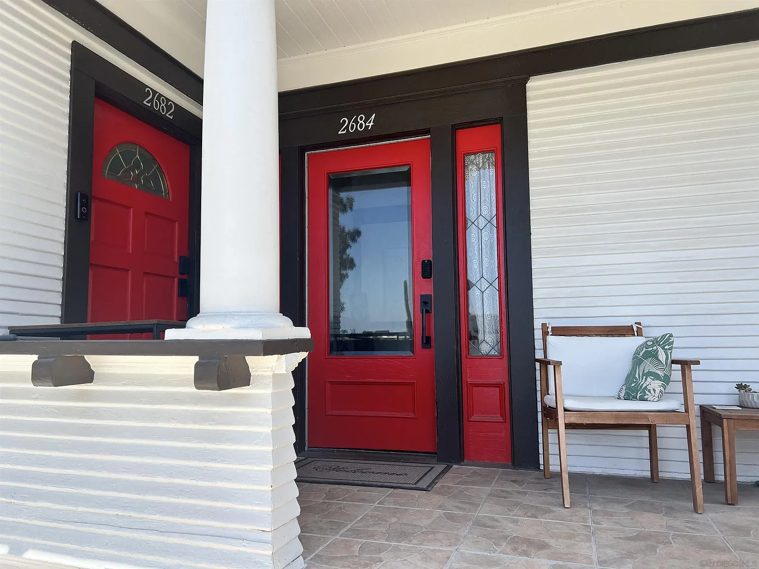 2 bed, 1.0 bath, 1100 sqft, $3,200 — Photo 3