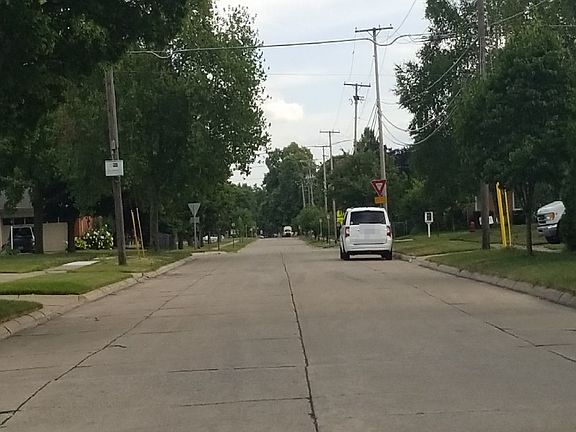 4th image of 38757 Donald St