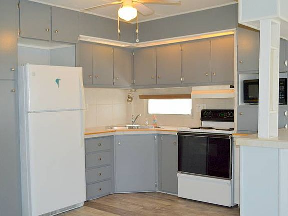 5th image of 2632 Japonica Dr #2632J