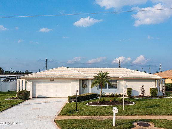 5th image of 250 Artemis Blvd