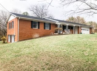 41 Acorn Cir, Chambersburg, PA 17202