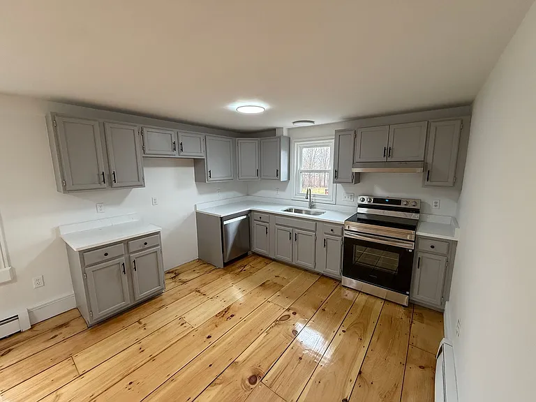 17 N Maple St — Photo 22