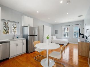 309-311 Sumner St #2R, Boston, MA 02128
