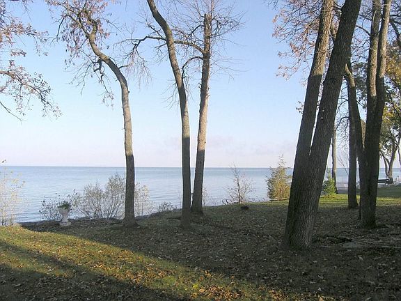 Lot looking towards Bay