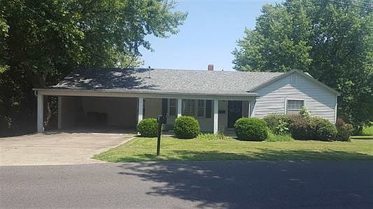 3rd image of 102 Erwin Dr