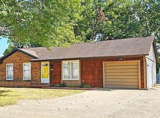 507 W 1st St, Mount Carmel, IL 62863