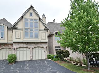 1572 W Rue James Pl, Palatine, IL 60067