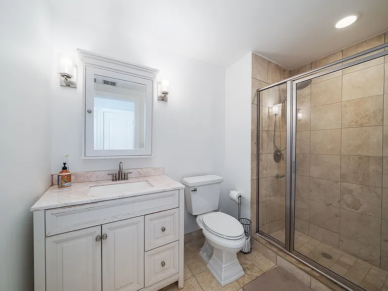 264 5th St #3D — Photo 4