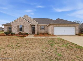 142 Western Ridge Cir, Canton, MS 39046