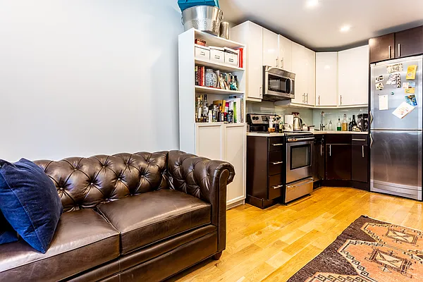 Rented by Compass | media 14