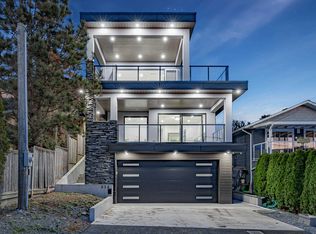 838 Stevens St, White Rock, BC V4B 4X2