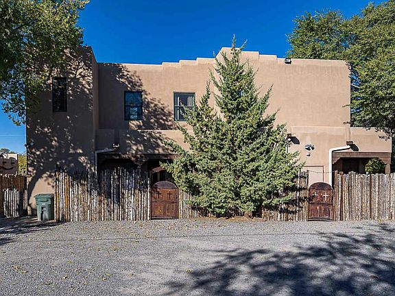2nd image of 514 Juanita St #C