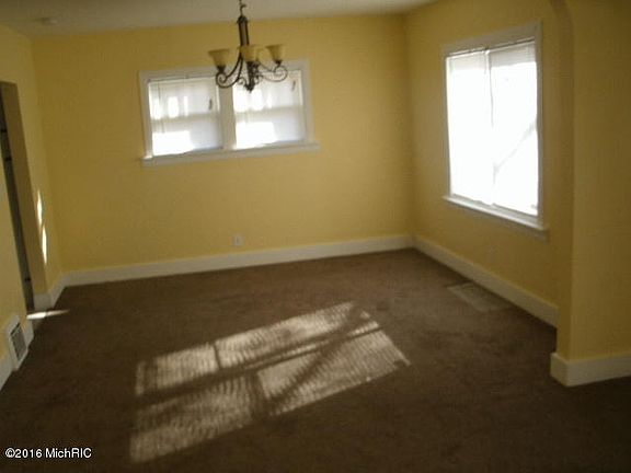 2nd image of 1309 Union St