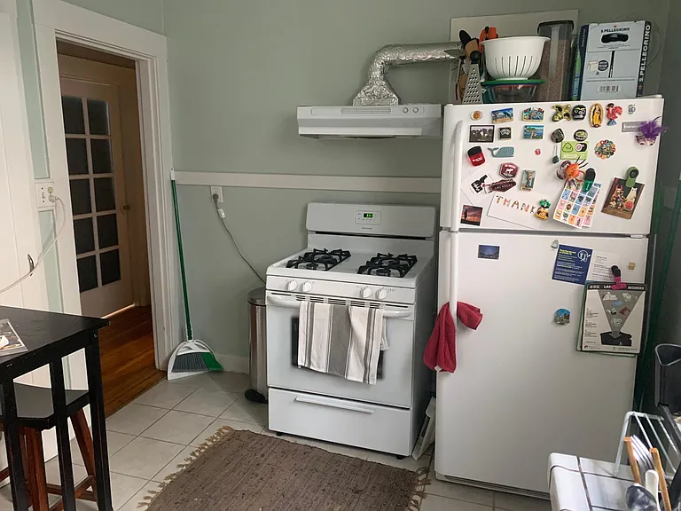 27 Lexington St #2 — Photo 7