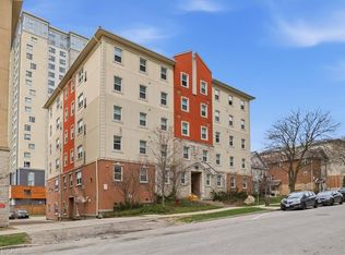 253 Lester St #401, Waterloo, ON N2L3W6