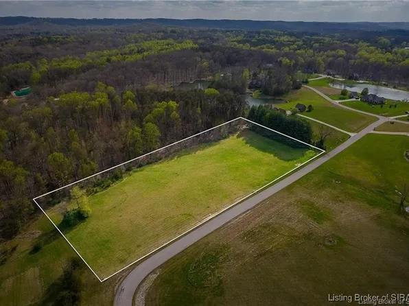 5451 W Mallard Drive, Scottsburg, IN 47170