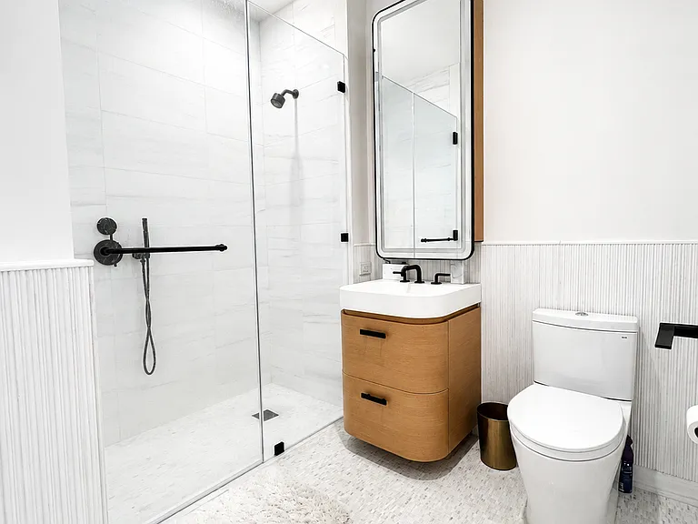 480 Kent Ave #14E — Photo 8