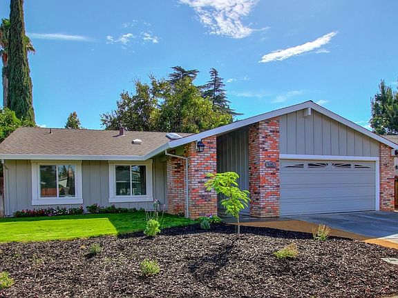 2nd image of 515 Cunningham Way