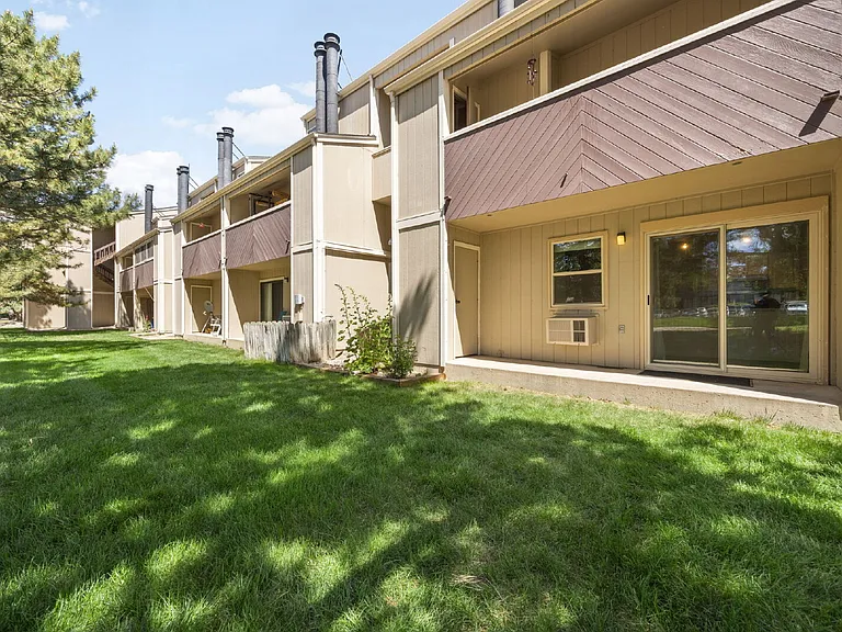 512 E Monroe Dr #D416 — Photo 11