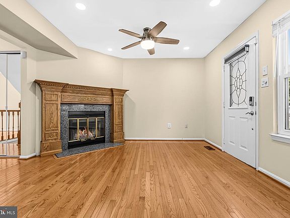 5th image of 15203 Valley Stream Dr