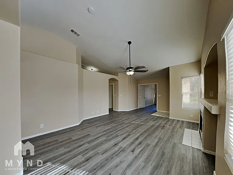 3415 White Stallion Ct — Photo 7