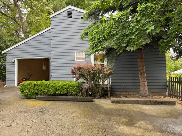 211 N Lilly St #&-213, Moscow, ID 83843