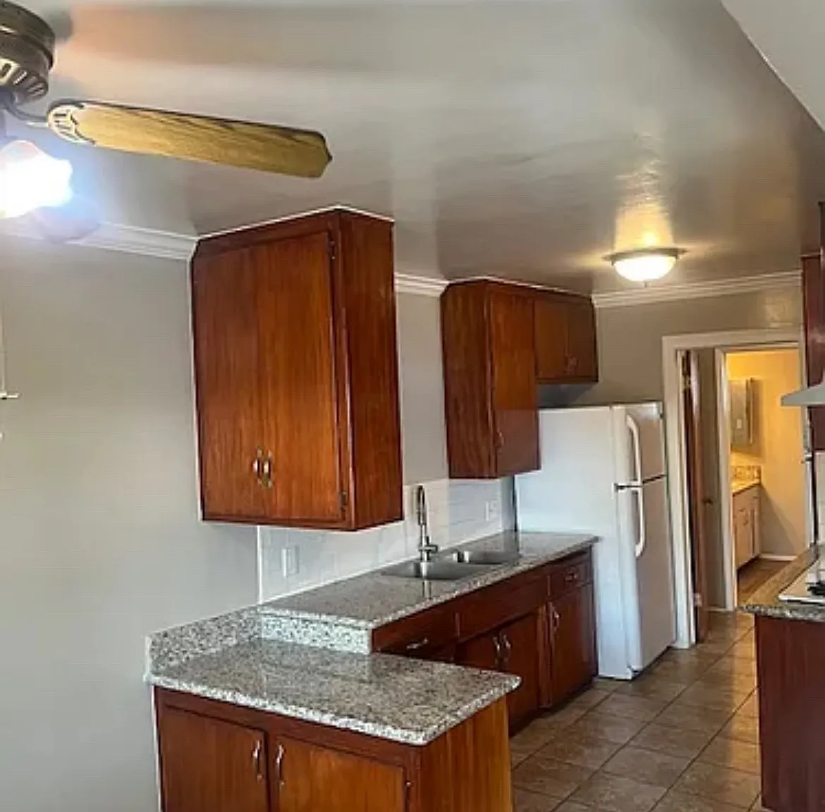 1 bed, 700 sqft, $1,975 — Photo 2