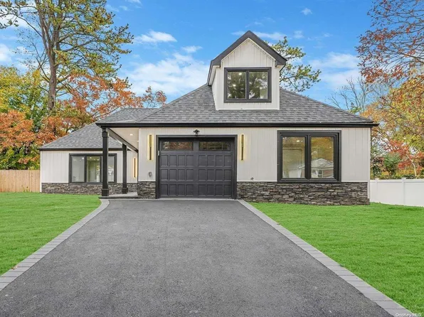 100 Serpentine Lane, Islandia, NY 11749