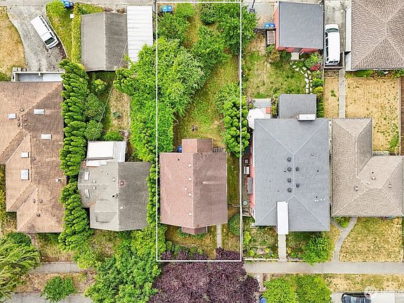 3rd image of 4849 48th Avenue SW