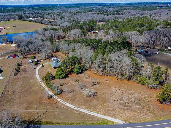 3rd image of 30 Brown Rd