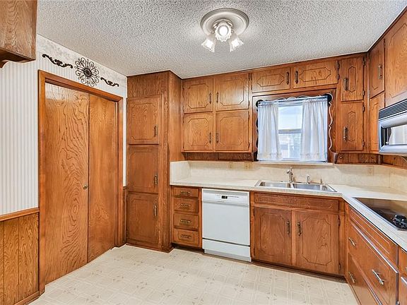 5th image of 7516 Jean Ann Dr