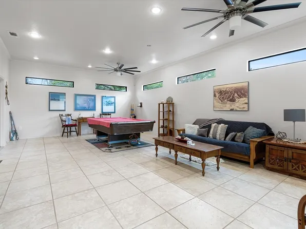209 Ridgeway Ave, Azle, TX 76020