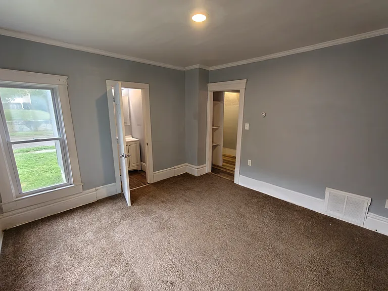 2314 13th St SW — Photo 11