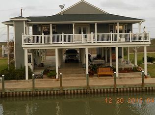 126 Snapper Ln, Freeport, TX 77541