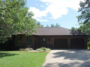 23034 193rd Ave, Manchester, IA 52057