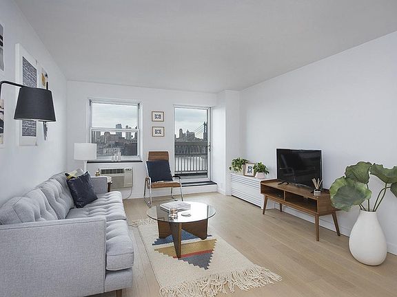 3rd image of 275 South St APT 14N
