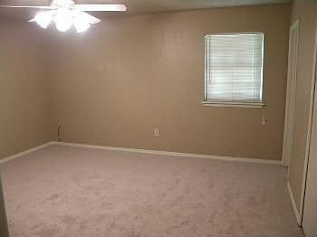 5th image of 14 NW Compass Dr