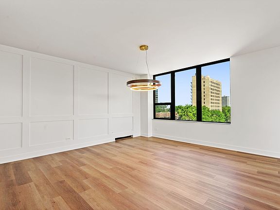 3rd image of 5201 S Cornell Ave APT 5B
